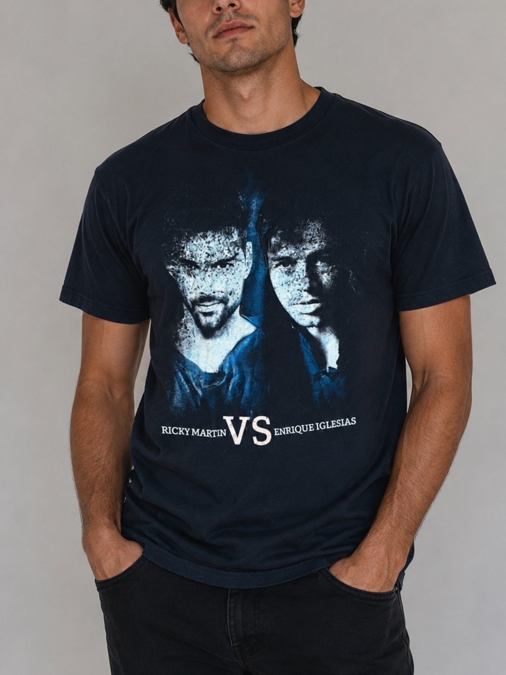 Enrique Iglesias vs Ricky Martin Tour Concert T-Shirt Large Black 2021